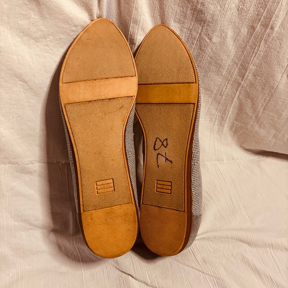 TOMS Jutti Almond Toe Flat Gray White Size 12 - Picture 12 of 13